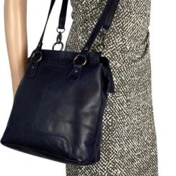 Beste recensies van ⭐ Arrigo Rugzak Dames • Anti-Diefstal Rugtas • Crossbody • Schoudertas • Leer • Donkerblauw ???? -New Rebels shop 331x840