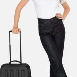 Beste deal ???? Eastpak - Tranzshell S - ???? Handbagagekoffer - 32 Liter - Black ???? -New Rebels shop 427x840