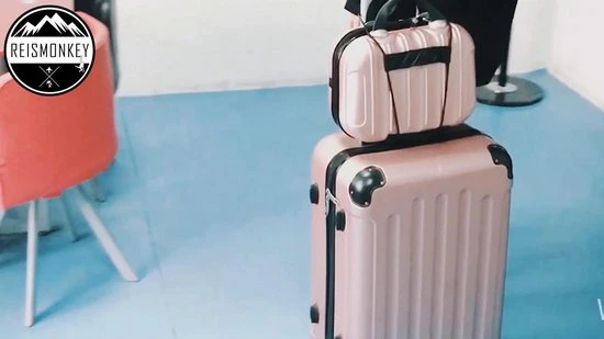 Flash-uitverkoop ⭐ Reismonkey Elastische Kofferriem - Bagageriem Voor Koffer - Bevestigingselastiek Voor ???? Handbagage - Organizer - Zwart - Voor Op Reis - Reisartikelen ???? 4 Flash-uitverkoop ⭐ Reismonkey Elastische Kofferriem - Bagageriem Voor Koffer - Bevestigingselastiek Voor ???? Handbagage - Organizer - Zwart - Voor Op Reis - Reisartikelen ???? - Afbeelding 2