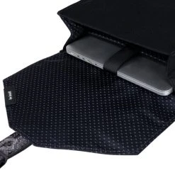 Gloednieuw ???? Bold Banana Rugtas / Rugzak / Laptoptas / Schooltas - Bold Banana - 15.6 Inch - 15 Liter - Zwart ???? 17 Gloednieuw ???? Bold Banana Rugtas / Rugzak / Laptoptas / Schooltas - Bold Banana - 15.6 Inch - 15 Liter - Zwart ???? -New Rebels shop 550x486 2