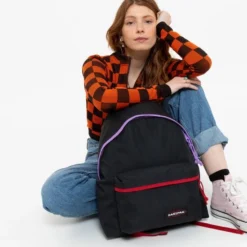 Groothandel ???? Eastpak - Padded Pak'R - Rugzak 24 Liter - Kontrast - Violet Red ⭐ -New Rebels shop 550x554