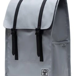 Flash-uitverkoop ⭐ Herschel Weather Resistant | Survey II - Silver / Weerbestendige Rugzak Met Magnetische Sluiting / Gerecycleerde Materialen / Matte ???? Coating / Laptophoes En Een Waterflesvak Voor Reizen Door De Stad / Levenslange Garantie (limited) / Grijs ???? -New Rebels shop 550x740