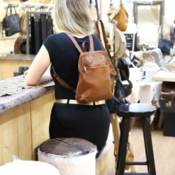 Aanbiedingen ???? Bear Design Rugtas / Rugzak / Schooltas - Cow Lavato - 6 Liter - Leer - Zwart ???? -New Rebels shop 550x767 1