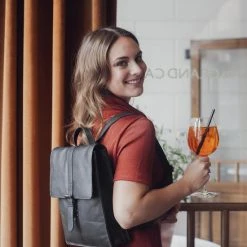 Groothandel ✔️ Micmacbags Porto Rugzak Tablet - Bruin ???? -New Rebels shop 550x823 8