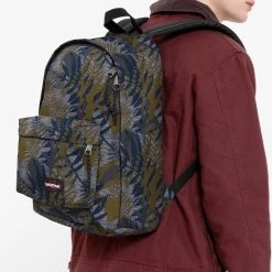 Kopen ???? Eastpak - Rugzak - Out Of Office - 27 Liter - Brize Core ???? -New Rebels shop 550x826 6